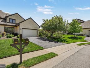 944 Hedgerow Court, Blue Bell PA 19422