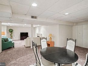 944 Hedgerow Court, Blue Bell PA 19422