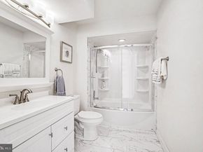 944 Hedgerow Court, Blue Bell PA 19422