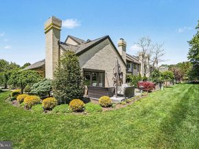 944 Hedgerow Court, Blue Bell PA 19422