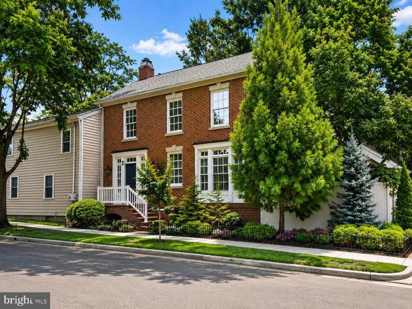 808 Oronoco Street, Alexandria VA 22314