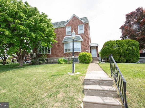 831 Medway Road, Philadelphia PA 19115