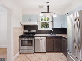 2511 S Grant Street, Arlington VA 22202