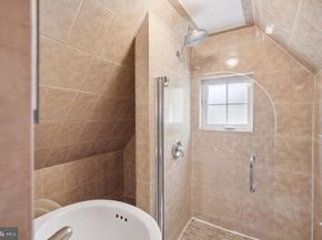 2511 S Grant Street, Arlington VA 22202