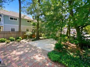 2511 S Grant Street, Arlington VA 22202