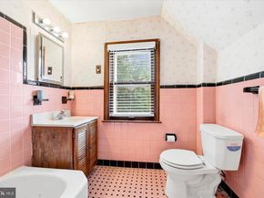546 Arlington Avenue, Folsom PA 19033
