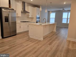 5313 8TH Road S, Arlington VA 22204