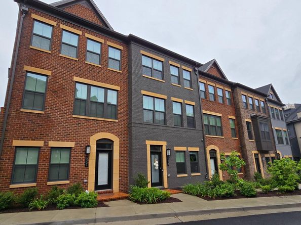 5313 8TH Road S, Arlington VA 22204