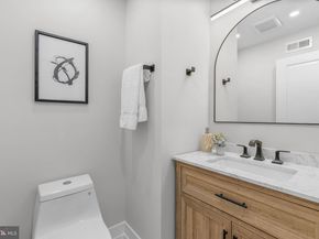 2551 Salmon Street, Philadelphia PA 19125