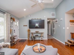 2306 Dixon Avenue, Croydon PA 19021