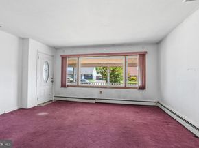 21 Iris Road, Levittown PA 19057