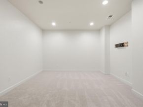 1149 S Monroe Street, Arlington VA 22204
