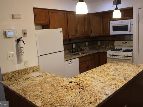 3028 Pineview Court NE 3028, Washington DC 20018