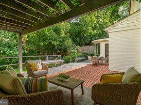 2816 Arizona Terrace NW, Washington DC 20016