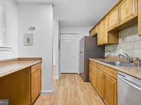 503 N Armistead Street 102, Alexandria VA 22312