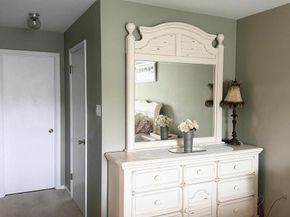 72303 Delaire Landing Road 303, Philadelphia PA 19114