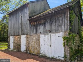 1390 Cinnamon Drive, Fort Washington PA 19034