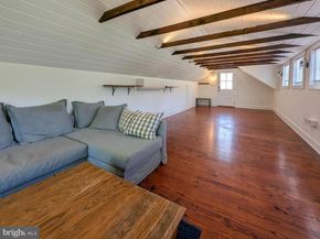 1390 Cinnamon Drive, Fort Washington PA 19034