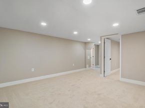 6216 Massachusetts Avenue, Bethesda MD 20816