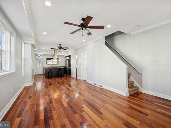 389 Conarroe Street, Philadelphia PA 19128