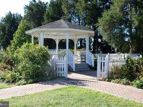 4555 Interlachen Court J, Alexandria VA 22312