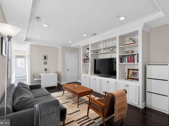 1938 Green Street 2, Philadelphia PA 19130