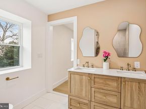 614 Foxcroft Road, Elkins Park PA 19027