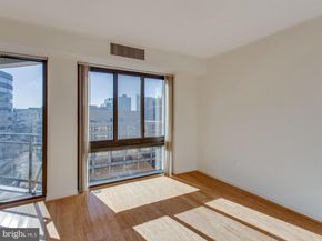 1530 Key Boulevard 1017, Arlington VA 22209