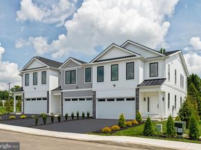 649 Provident Rd, Southampton PA 18966