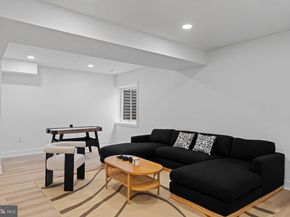 649 Provident Rd, Southampton PA 18966