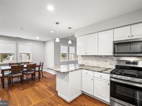 4 Comly Court, Flourtown PA 19031