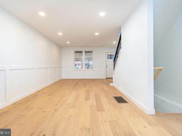 3016 S 17TH Street, Philadelphia PA 19145