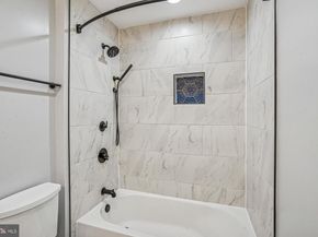 20338 Cliftons Point Street, Potomac Falls VA 20165