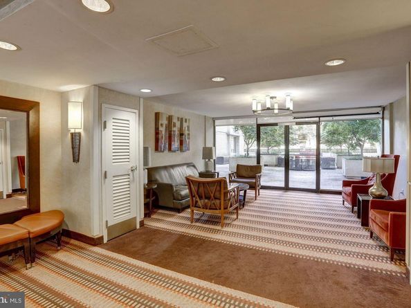 940 25TH Street NW 205S, Washington DC 20037