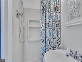 4415 Mcmenamy Street, Philadelphia PA 19136