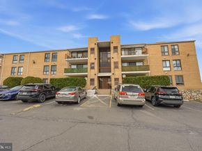 8910 Krewstown Road 118, Philadelphia PA 19115