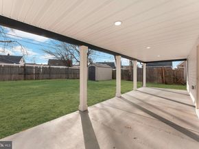 122 Ivy Hill Road, Levittown PA 19057