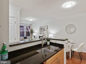 2101 N Monroe Street 212, Arlington VA 22207