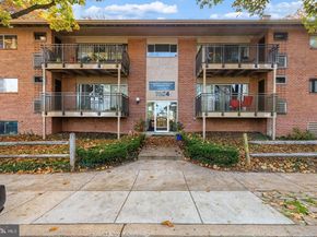 7354 Lee Highway T2, Falls Church VA 22046