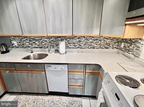 520 N Street SW S112, Washington DC 20024