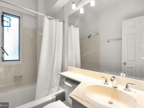 1727 Massachusetts Avenue NW 502, Washington DC 20036