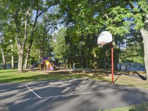 4007 1st Street SW, Washington DC 20032