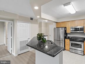 3101 N Hampton Drive 1005, Alexandria VA 22302