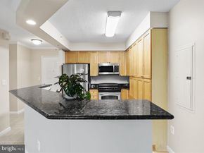 3101 N Hampton Drive 1005, Alexandria VA 22302