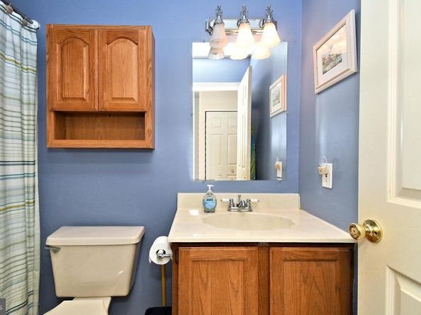21 Violet Lane, Newtown PA 18940
