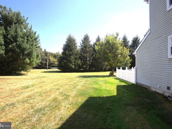 21 Violet Lane, Newtown PA 18940
