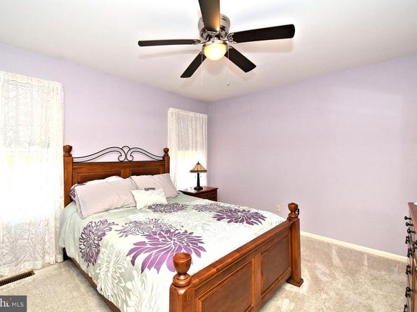 21 Violet Lane, Newtown PA 18940