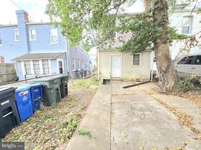 613 Roxboro Place NW, Washington DC 20011