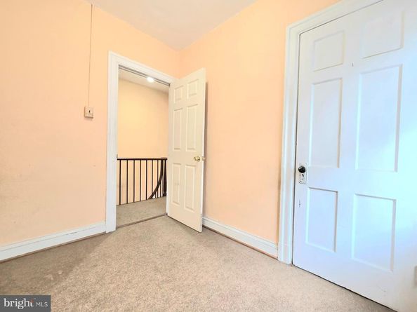 613 Roxboro Place NW, Washington DC 20011