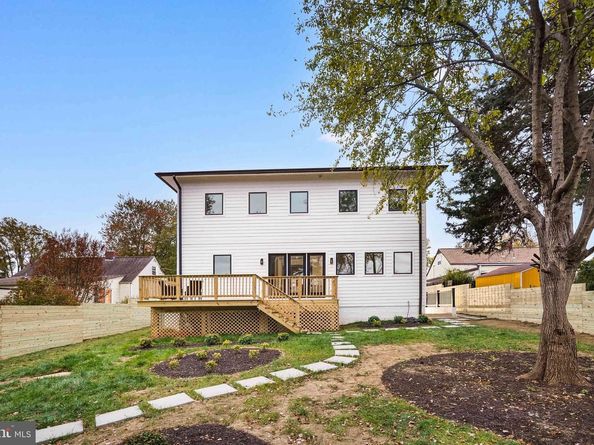 6818 Barrett Road, Falls Church VA 22042